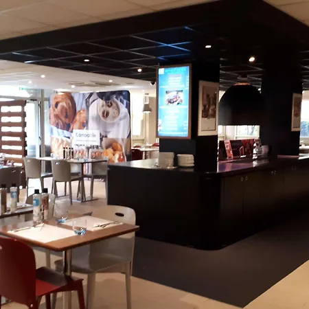Campanile Marne-la-vallée - Torcy Hotel 3*