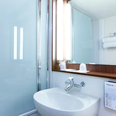 Hotel Campanile Marne-la-vallée - Torcy 3*