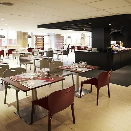 Campanile Prime Marne-La-Vallee - Torcy Hotel 3*