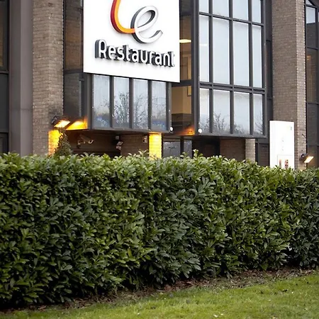 Campanile Marne-la-vallée - Hotel Torcy (Seine-et-Marne)