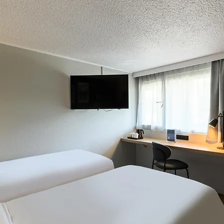 Campanile Marne-la-vallée - Hotel 3*
