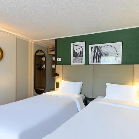 Campanile Marne-la-vallée - 3*